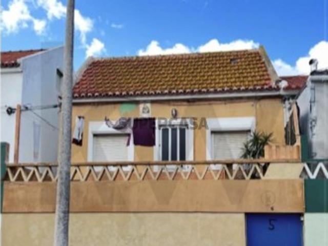 Casa venda em Fonte do Lavra, Setúbal