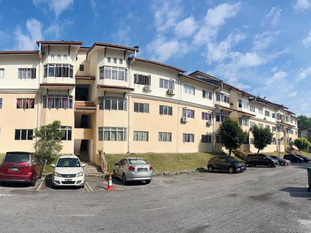 Apartment for sale in Kajang, Langat