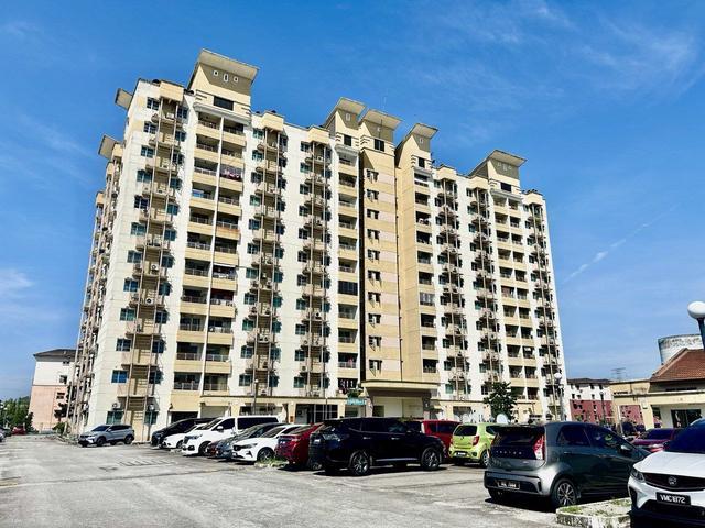 Apartment for sale in Petaling, Subang Jaya