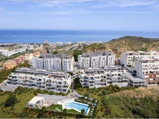 Piso en venta en Castillo de la Duquesa, Costa del Sol Occidental