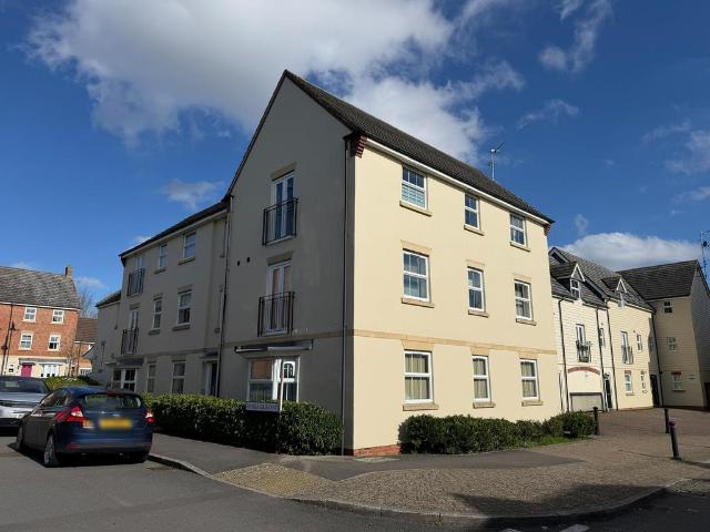 Apartment for rent in Haydon End, Abbey Mead
