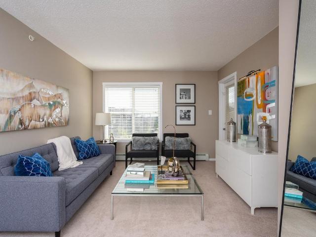 Apartment for rent in Balwin, Edmonton