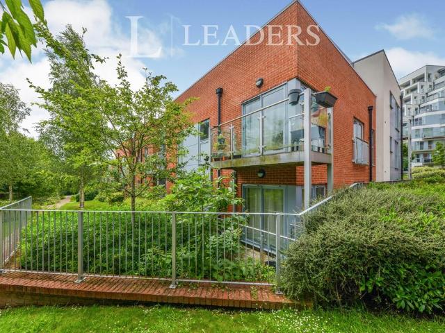 Apartment for rent in St Albans, Five Acres
