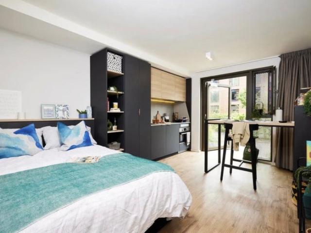 Studio for rent in Stirchley, Birmingham