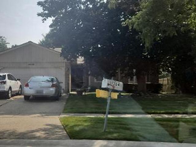 House for sale in Sterling Heights