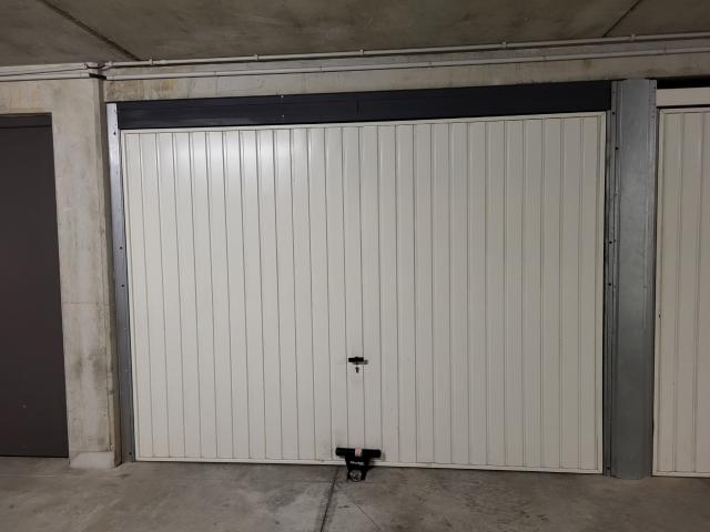 Garage vente à Istres, Vitrolles