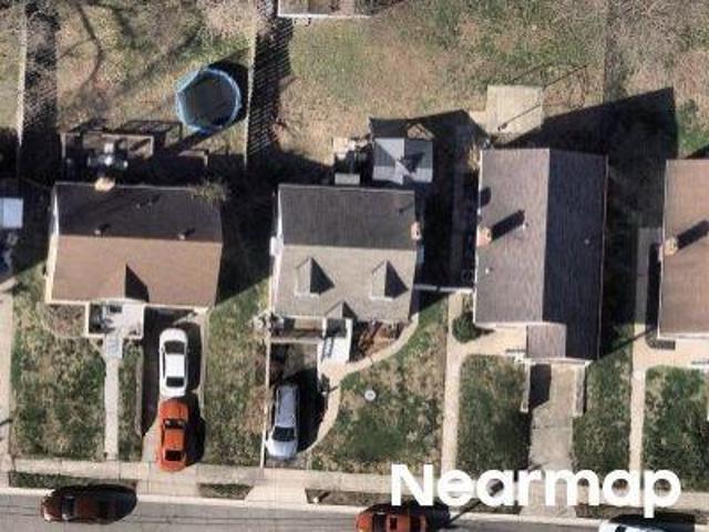 House for sale in Roselawn, Ohio