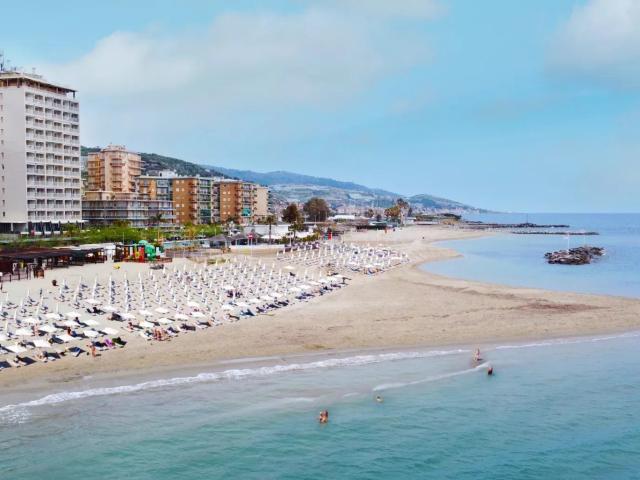 Appartamento in vendita a Castellaro, Liguria