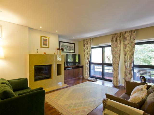 Apartamento alugar em Porto, Lordelo Do Ouro