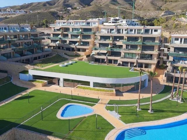 Casa en venta en Finestrat, Valencia