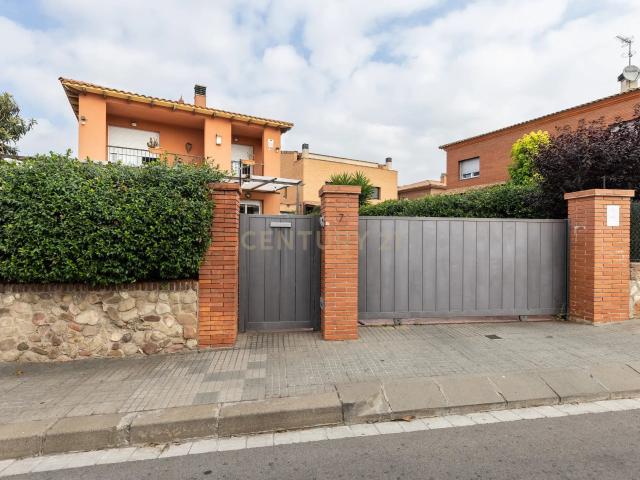 Casa en venta en l'Eixample de Parets, Vallès Oriental