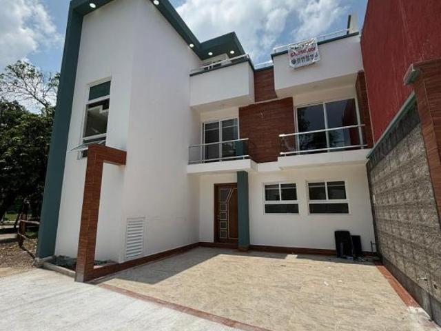 Casa en venta en La Cruz Residencial, Coatepec