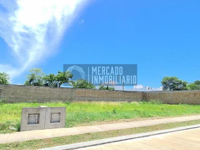Terreno en venta en Centro, Tabasco