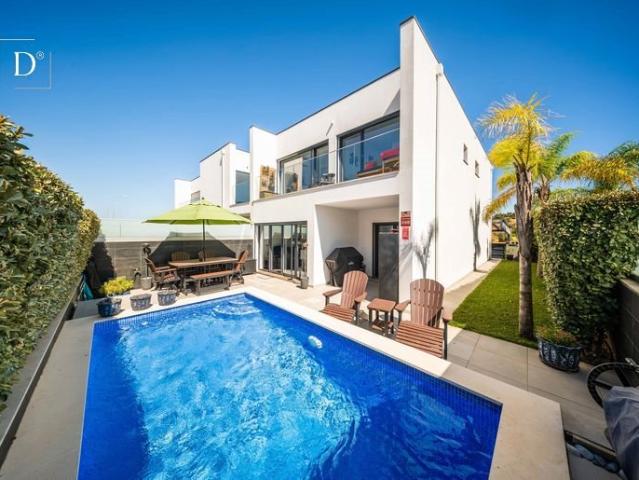 Vivenda venda em Cortelhas, Albufeira