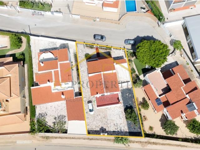Casa venda em Quelfes, Olhão