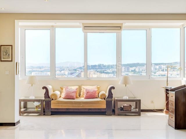 Apartamento venda em São Francisco Xavier, Lisboa