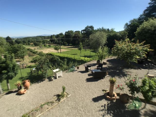 Casa in vendita a Chiusi Città, Toscana