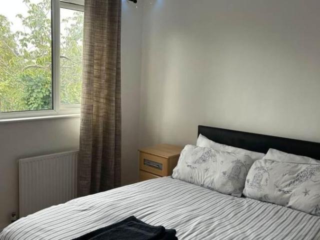 Studio for rent in North Tokyngton, Greater London
