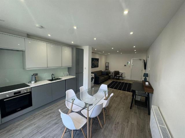 Apartment for rent in Hendon Central, The Hyde