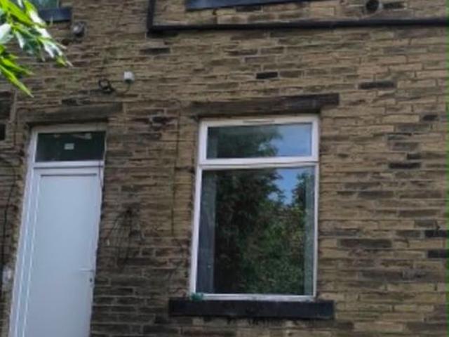 House for rent in Slack Side, West Yorkshire