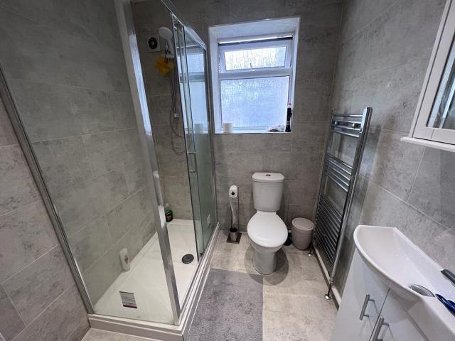 House for rent in Tycoch, Nangreaves