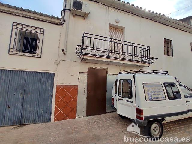 Casa en venta en Mengíbar, Andalucía