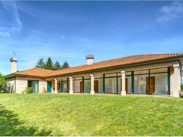 Casa en venta en Ames, Santiago