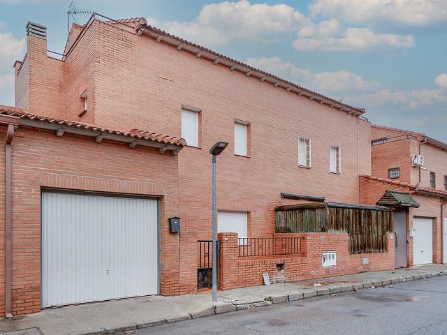 Chalet en venta en Chozas De Canales, Castilla-La Mancha
