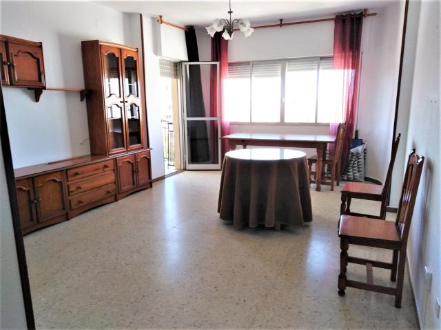 Apartamento en alquiler en Badajoz, Valdepasillas