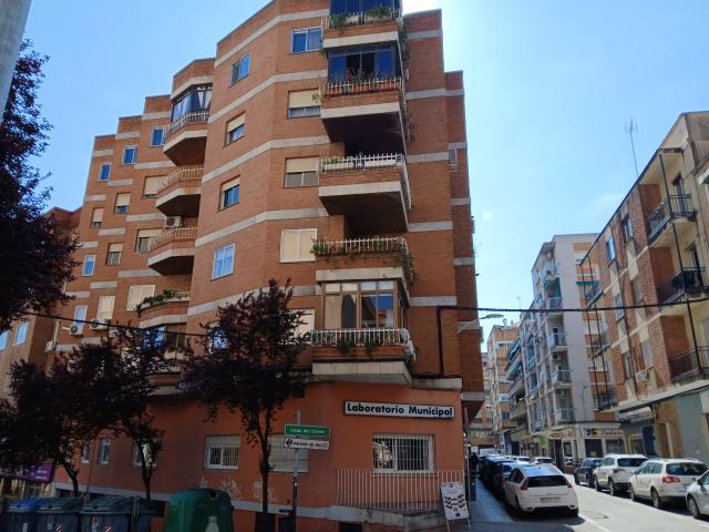 Apartamento en alquiler en Reyes Huertas, Cáceres