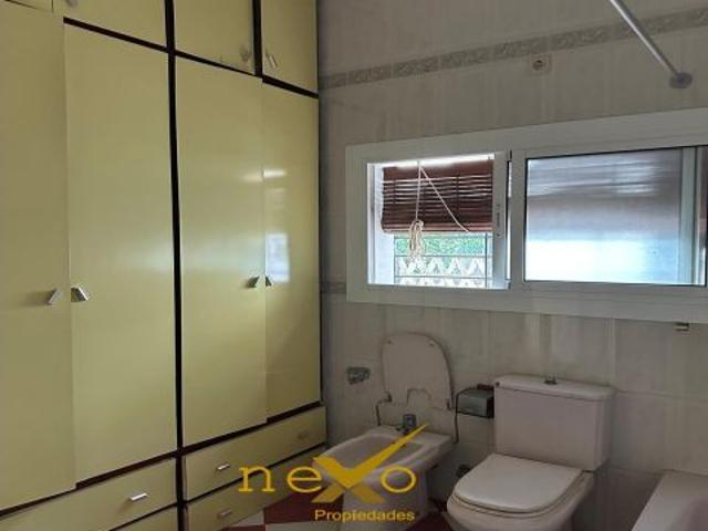 Casa en venta en Brenes, Andalucía