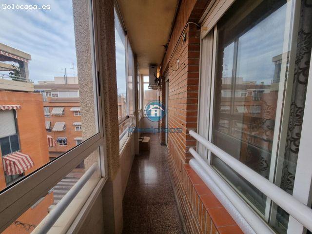 Piso en venta en Carolinas Altas, San Juan De Alicante