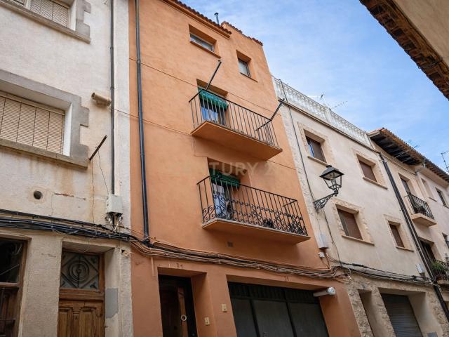 Casa en venta en Ademuz, Valencia