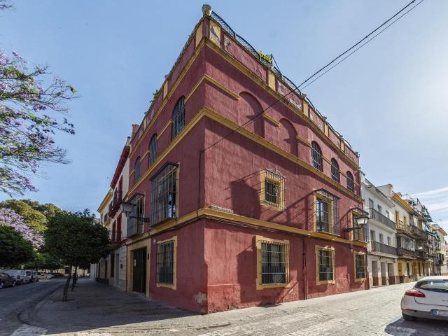 Casa en venta en Triana, Sevilla