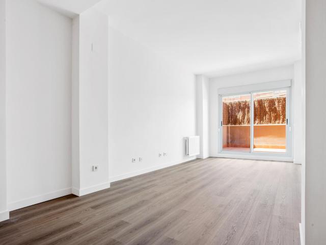 Casa en alquiler en Madrid, Valdefuentes