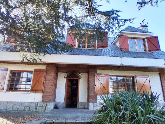 Chalet en venta en Valdelagua, Santa Marta De Tormes
