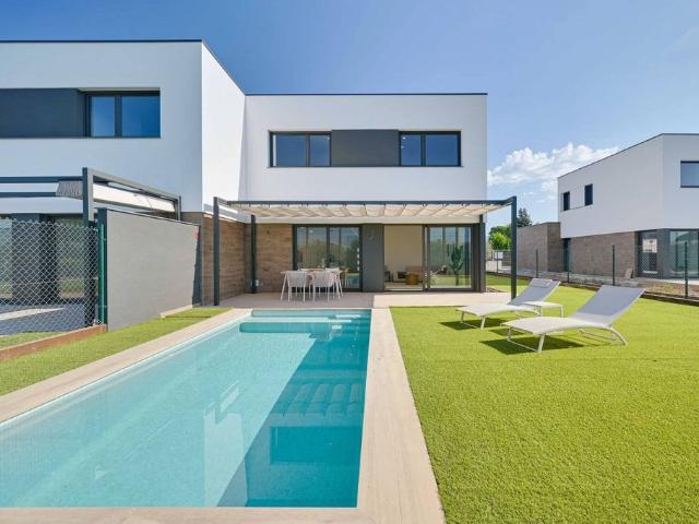 Villa en venta en Sant Pere Pescador