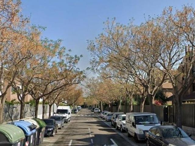 Chalet en venta en Miralbueno, Zaragoza