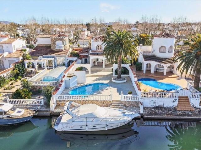 Chalet en venta en Empuriabrava, Alt Empordà