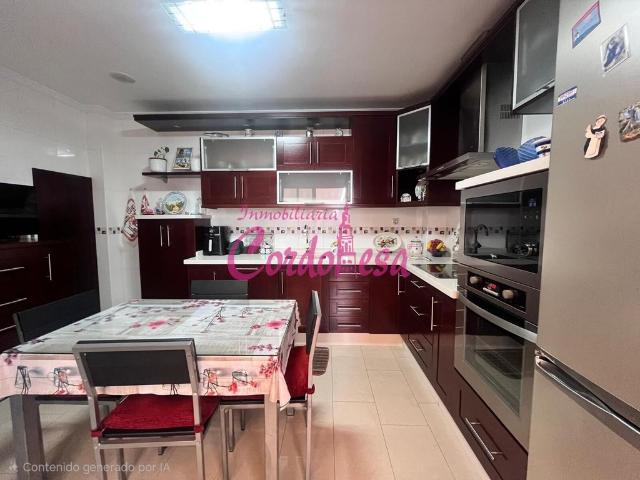 Chalet en venta en Distrito Sureste, Córdoba