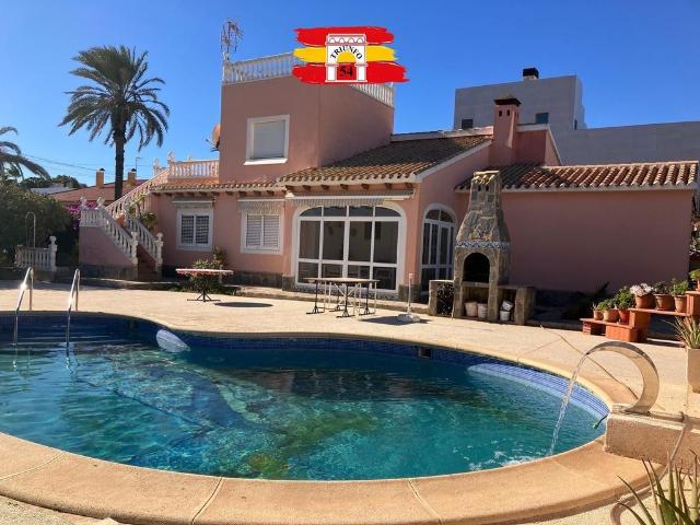 Chalet en venta en Urbanización La Zenia II, el Baix Segura / La Vega Baja