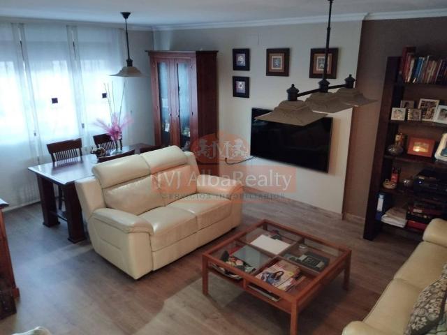 Chalet en venta en Distrito 5, Albacete