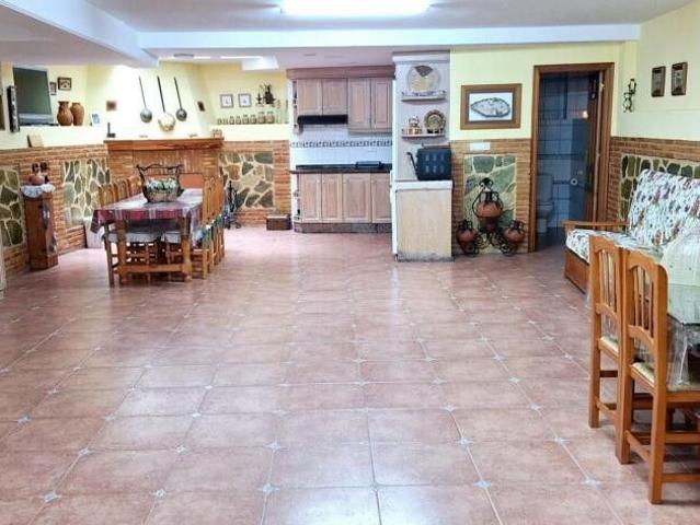 Villa en venta en Villena