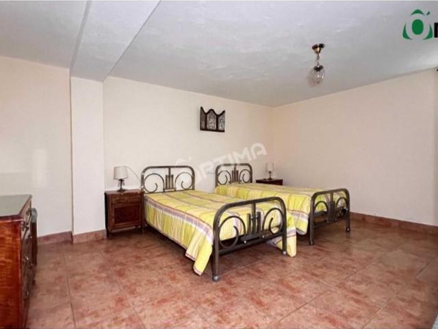 Chalet en venta en Ribeira, A Barbanza
