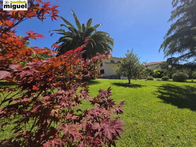 Chalet en venta en Tresgrandas, Llanes
