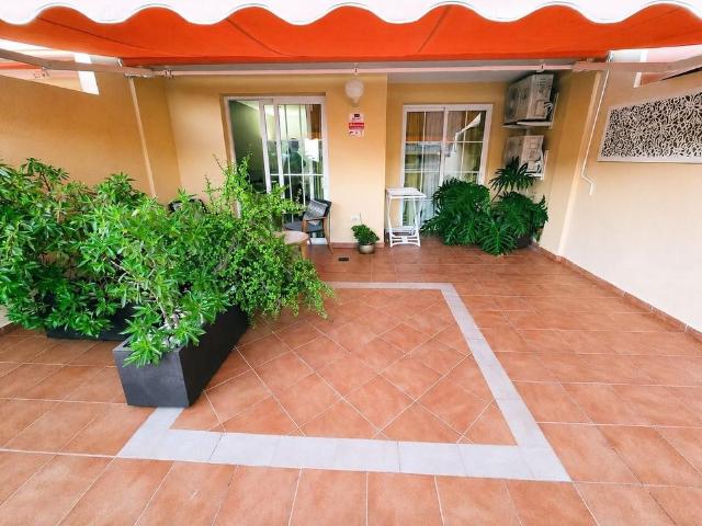 Chalet en venta en El Galeón, Adeje