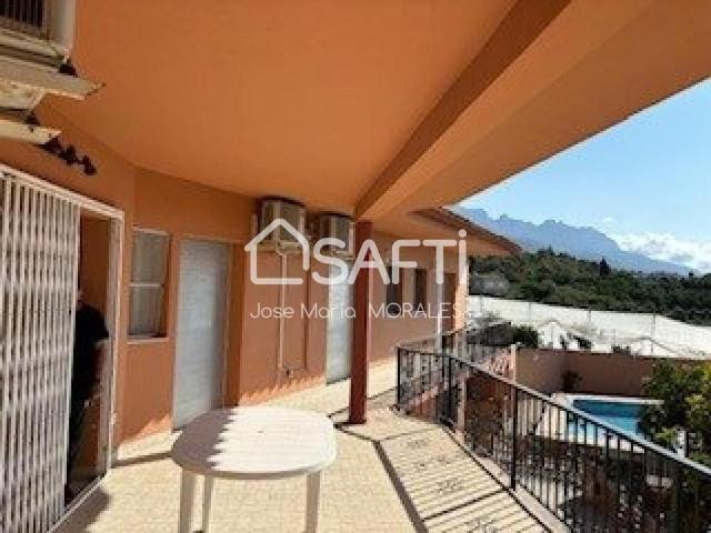 Villa en venta en Callosa D'en Sarrià