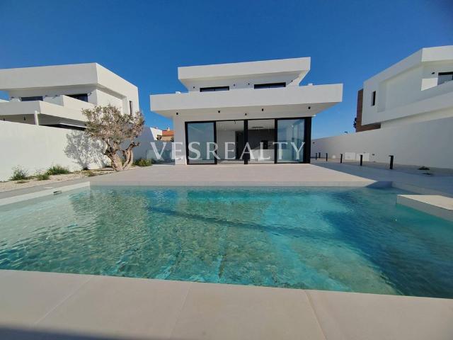 Villa en venta en San Juan De Alicante, La Font