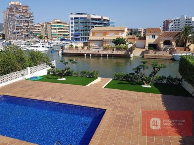 Chalet en venta en Santa Margarida, Alt Empordà