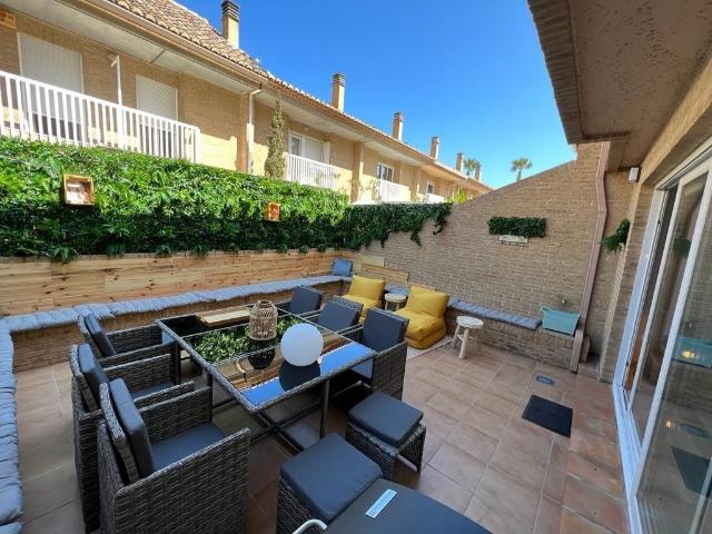 Villa en alquiler en Valencia, Vera